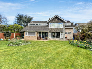 Photo 32- click for photo gallery